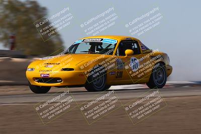 media/Oct-26-2025-CalClub SCCA (Sun) [[8ce1e69566]]/Group 5/Grapevine/